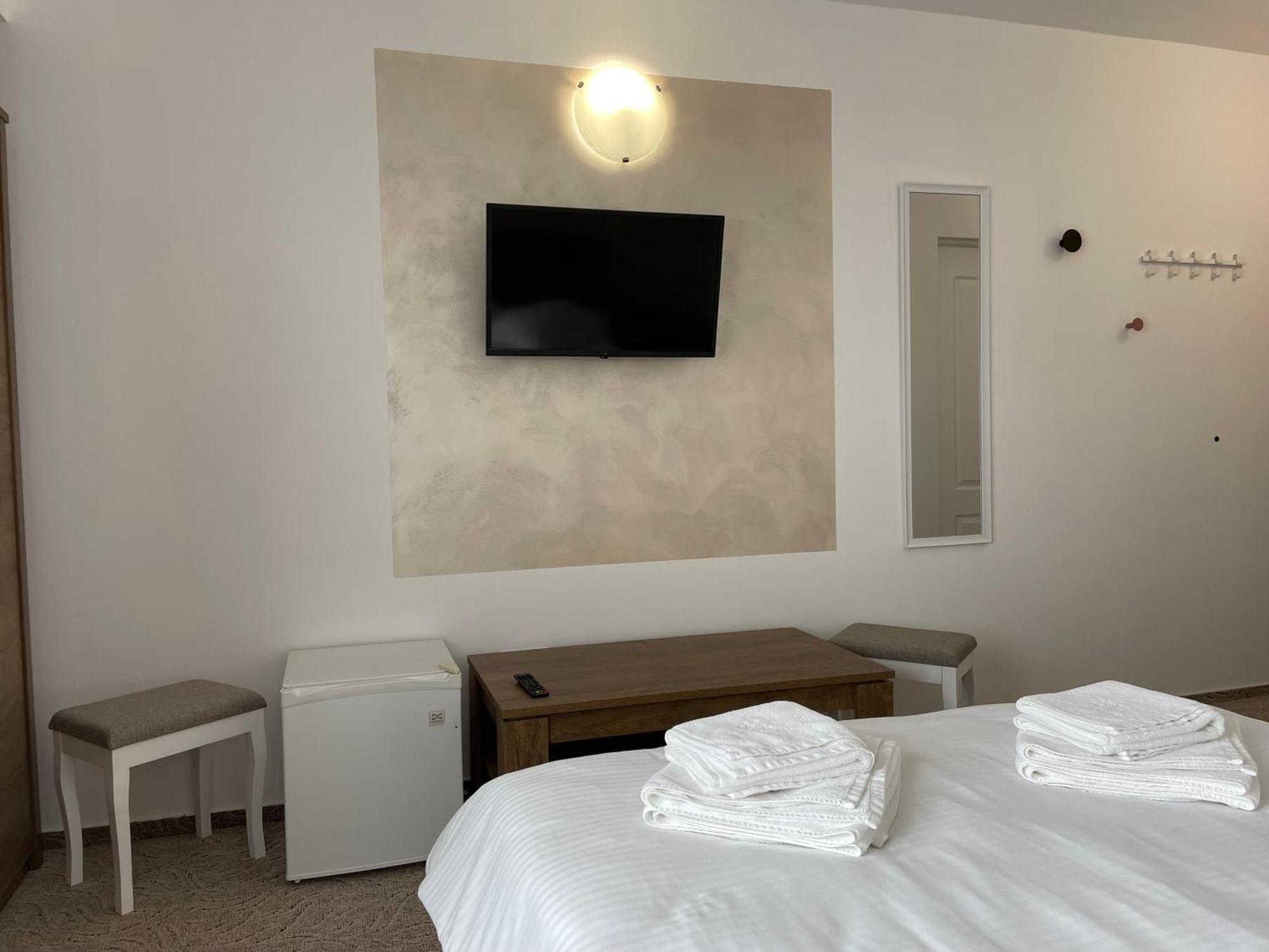 Hotel Hefaistos - Совата Екстер'єр фото